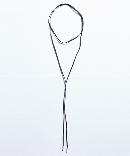 STUDIOUS(ステュディオス)の「STUDIOUS スウェードコードチョーカー(チョーカー・レディース・ブラック/グレー・FREE)」の7枚目の写真