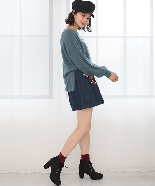 one after another NICE CLAUP（ワンアフターアナザーナイスクラップ）の「カシミアタッチボートネックニット（ニット/セーター・レディース・ブラック/アイボリー/グリーン/レッド/ライトグレー・FREE）」の16枚目の写真