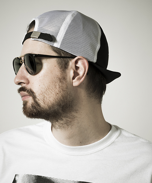 Mighty Shine（マイティシャイン）の「mko5263-BRIDGE CAP MESH キャップ（キャップ・メンズ・ブラック/カーキ/ベージュ/ネイビー/ブルー系その他2/ワイン/ブラウン系その他/ブルー系その他/ブラック×ホワイト/ブラウン/グレー/ホワイト・FREE）」の4枚目の写真