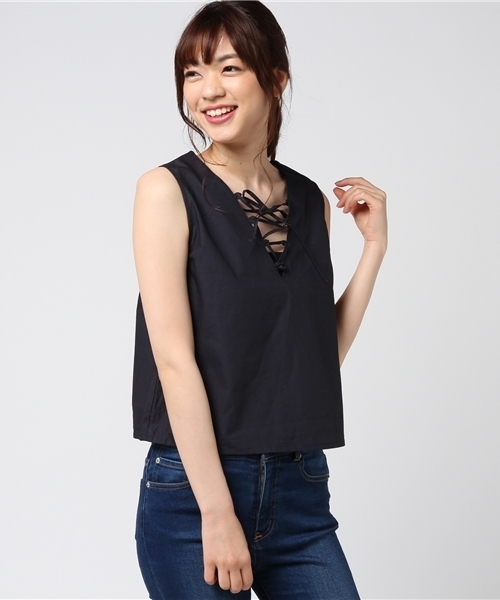 COLONY 2139（コロニートゥーワンスリーナイン）の「ﾀｲﾌﾟﾗｲﾀｰﾚｰｽｱｯﾌﾟプルオーバー（タンクトップ・レディース・オフホワイト/ネイビー/イエロー・FREE）」の12枚目の写真