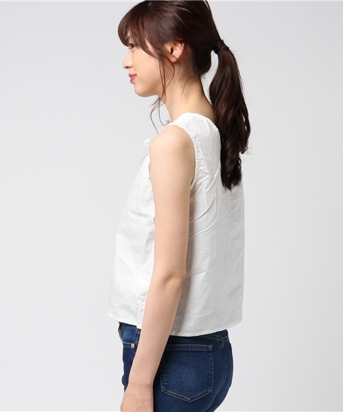 COLONY 2139（コロニートゥーワンスリーナイン）の「ﾀｲﾌﾟﾗｲﾀｰﾚｰｽｱｯﾌﾟプルオーバー（タンクトップ・レディース・オフホワイト/ネイビー/イエロー・FREE）」の10枚目の写真