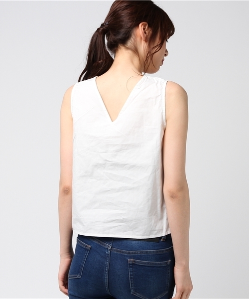 COLONY 2139（コロニートゥーワンスリーナイン）の「ﾀｲﾌﾟﾗｲﾀｰﾚｰｽｱｯﾌﾟプルオーバー（タンクトップ・レディース・オフホワイト/ネイビー/イエロー・FREE）」の4枚目の写真