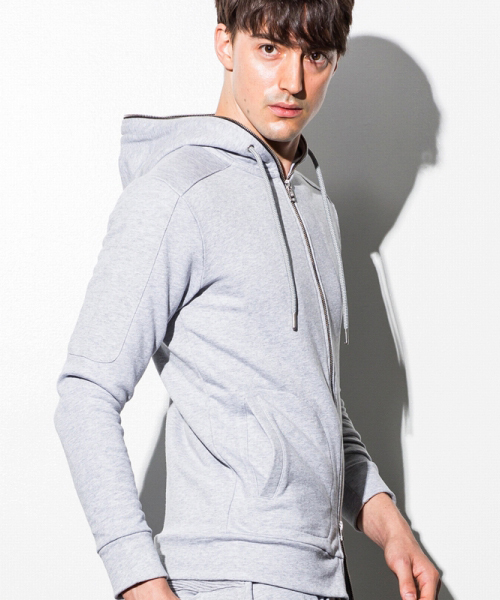 AKM Contemporary（エイケイエムコンテンポラリー）の「AKM Contemporary(エイケイエムコンテンポラリー)裏毛バイカーフードパーカ（パーカー・メンズ・ブラック/グレー・SMALL/MEDIUM/LARGE/X-LARGE）」の2枚目の写真