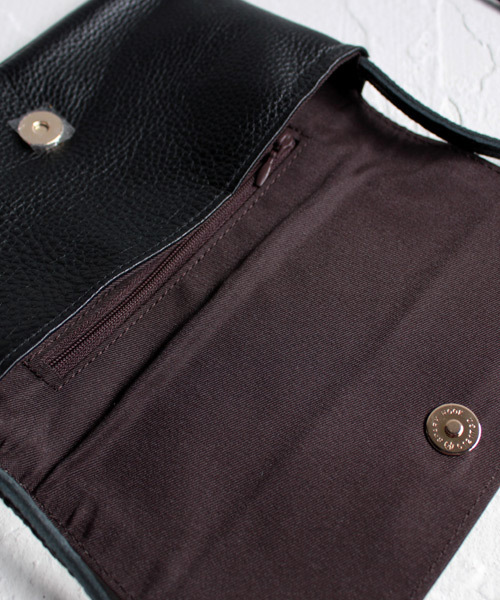 antiqua（アンティカ）の「コンパクト牛革ショルダーバッグ（ショルダーバッグ・レディース・ブラック/カーキ・FREE）」の10枚目の写真