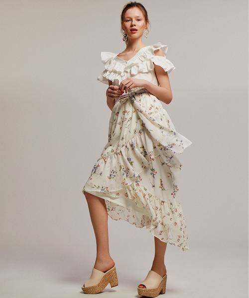 REDYAZEL（レディアゼル）の「アシメラッフルロングスカート◆（スカート・レディース・オフホワイト/ブラック・FREE）」の2枚目の写真