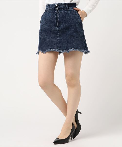 WEGO（ウィゴー）の「WEGO/カットオフタイトデニムスカパン（デニムスカート・レディース・インディゴブルー/ダークインディゴブルー/ブルー系その他・FREE）」の16枚目の写真