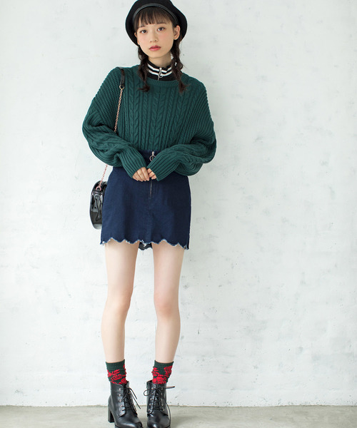 WEGO（ウィゴー）の「WEGO/カットオフタイトデニムスカパン（デニムスカート・レディース・インディゴブルー/ダークインディゴブルー/ブルー系その他・FREE）」の15枚目の写真