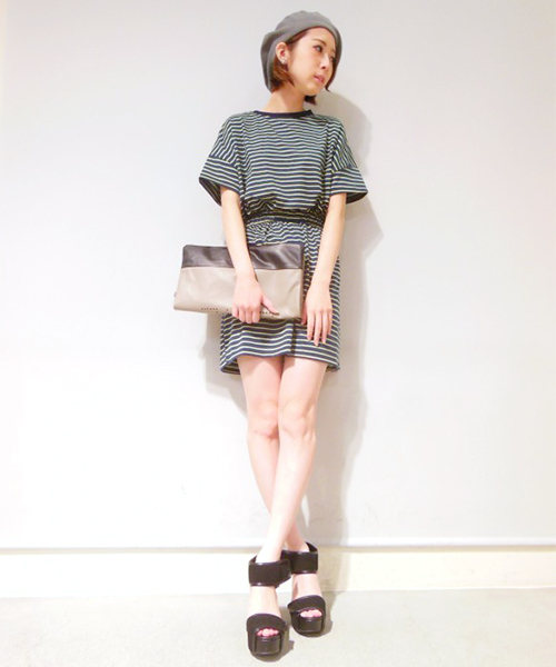 WHO'S WHO gallery（フーズフーギャラリー）の「LOVEパンチングショルダー（トートバッグ・レディース・アイボリー/ブルー/キャメル/グレー・FREE）」の12枚目の写真