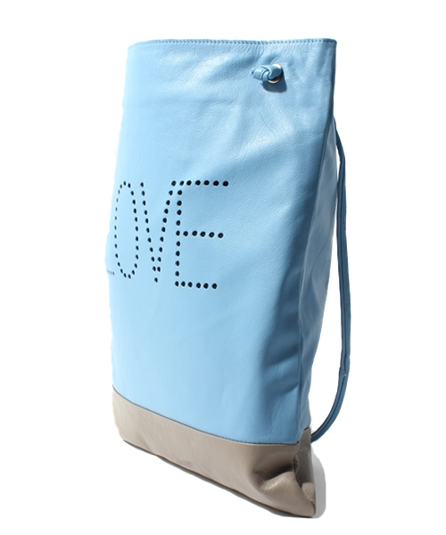 WHO'S WHO gallery（フーズフーギャラリー）の「LOVEパンチングショルダー（トートバッグ・レディース・アイボリー/ブルー/キャメル/グレー・FREE）」の9枚目の写真