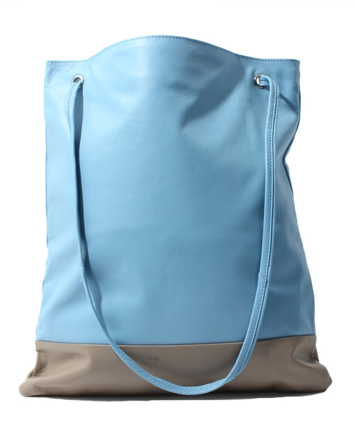 WHO'S WHO gallery（フーズフーギャラリー）の「LOVEパンチングショルダー（トートバッグ・レディース・アイボリー/ブルー/キャメル/グレー・FREE）」の5枚目の写真