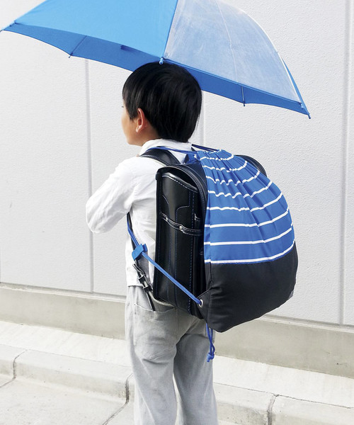 Kraso(クラソ)の「雨の日も手ぶらで安心ランドセルナップサック〈ボーイズ〉(ランドセル・キッズ・レッド/ブルー/グリーン・ONE SIZE)」の6枚目の写真