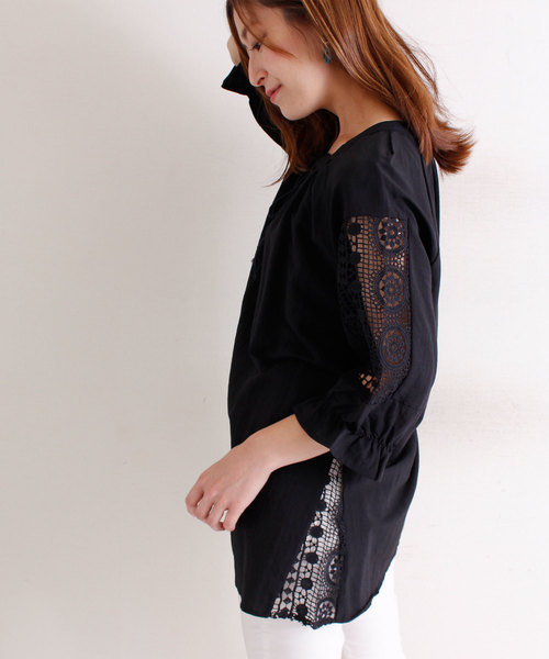 Sawa a la mode（サワアラモード）の「袖レース透けるキャンディスリーブトップス（シャツ/ブラウス・レディース・ブラック・FREE）」の4枚目の写真