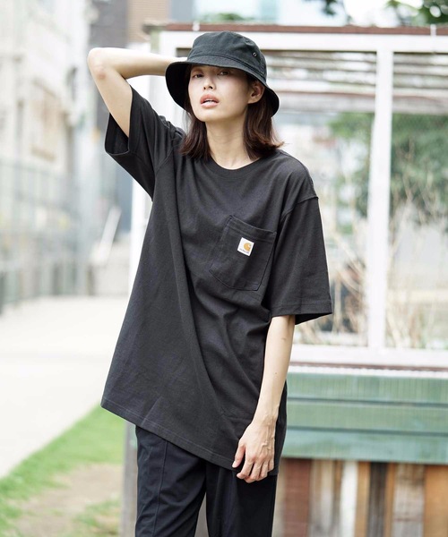 Carhartt（カーハート）の「【Carhartt/カーハート】WORKWEAR POCKET SHORT-SLEEVE T-SHIRT 　USサイズ　ビッグシルエット　ワンポイント　Tシャツ　ビッグシルエット　無地　ユニセックス クルーネック（Tシャツ/カットソー・メンズ・ホワイト/ブラック・MEDIUM/LARGE/SMALL）」の8枚目の写真