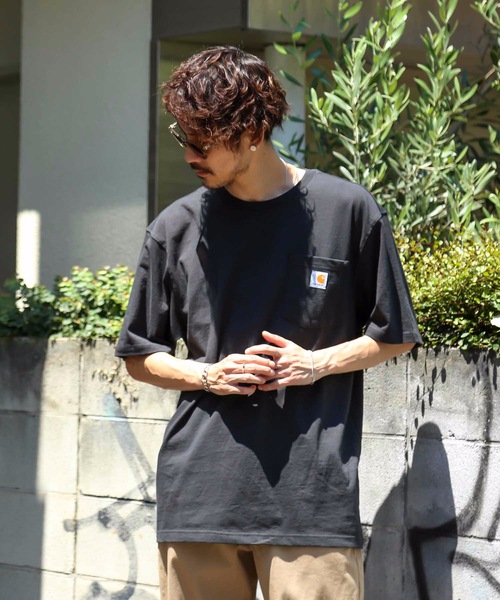 Carhartt（カーハート）の「【Carhartt/カーハート】WORKWEAR POCKET SHORT-SLEEVE T-SHIRT 　USサイズ　ビッグシルエット　ワンポイント　Tシャツ　ビッグシルエット　無地　ユニセックス クルーネック（Tシャツ/カットソー・メンズ・ホワイト/ブラック・MEDIUM/LARGE/SMALL）」の15枚目の写真