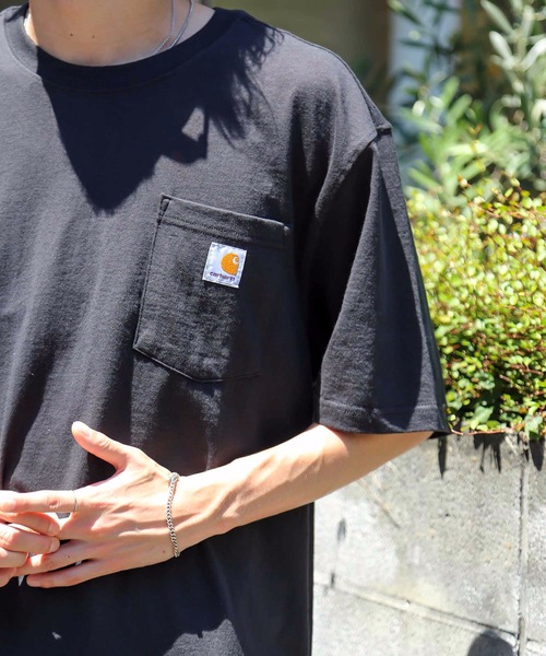 Carhartt（カーハート）の「【Carhartt/カーハート】WORKWEAR POCKET SHORT-SLEEVE T-SHIRT 　USサイズ　ビッグシルエット　ワンポイント　Tシャツ　ビッグシルエット　無地　ユニセックス クルーネック（Tシャツ/カットソー・メンズ・ホワイト/ブラック・MEDIUM/LARGE/SMALL）」の12枚目の写真