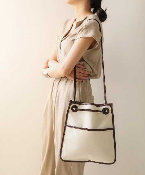 Bab（バブ）の「【WEB限定】配色パイピングバッグ（ショルダーバッグ・レディース・ブラック/ブラウン/キャメル・ONE SIZE）」の3枚目の写真
