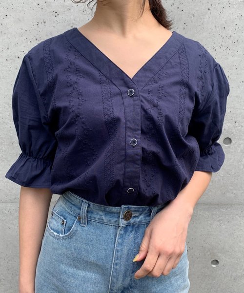 FUN.TRINITY（ファン トリニティー）の「コットンレースブラウス（シャツ/ブラウス・レディース・オフホワイト/ベージュ/グリーン/ネイビー・M）」の14枚目の写真