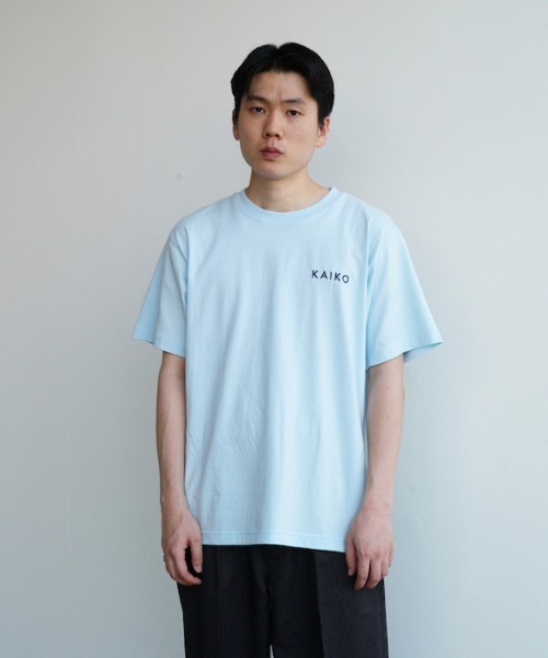 KAIKO(カイコー)の「KAIKO x NOT BOT LOGO TEE(Tシャツ/カットソー・メンズ・ブラウン/ライトブルー/ブラック/ホワイト/チャコールグレー・L/M/S)」の5枚目の写真