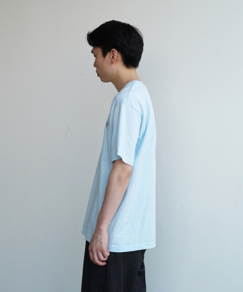 KAIKO(カイコー)の「KAIKO x NOT BOT LOGO TEE(Tシャツ/カットソー・メンズ・ブラウン/ライトブルー/ブラック/ホワイト/チャコールグレー・L/M/S)」の6枚目の写真