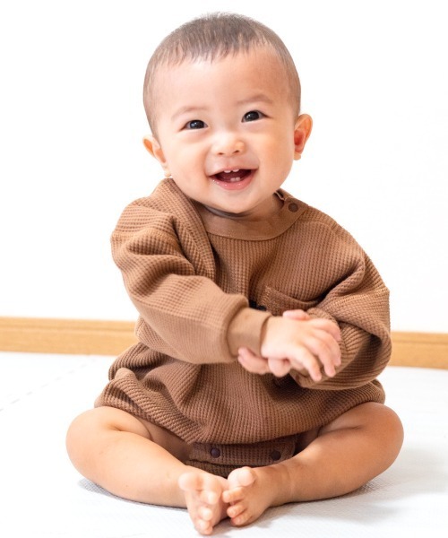 MAKE YOUR DAY（メイクユアデイ）の「ワッフルポケットロンパース■70.80cm（ロンパース・キッズ・チャコールグレー/パープル/ブラウン/グリーン/アイボリー・80/70）」の3枚目の写真