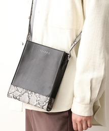 JUNRED | 【it icon】パイソン切り替えスクエアショルダー(ショルダーバッグ)