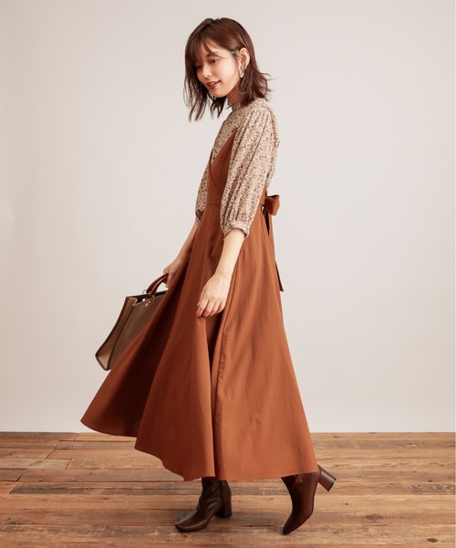 natural couture（ナチュラルクチュール）の「【WEB限定カラー有り】パール釦とろみサテン7分袖ブラウス（シャツ/ブラウス・レディース・アイボリー/ブラウン/ブルー/サーモンピンク/その他1/その他2・FREE）」の19枚目の写真