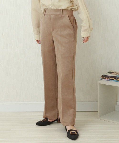 CHARM BERRY TIC（チャームベリーチック）の「スエードポンチ センタープレスストレートパンツ　インサイドスリット（その他パンツ・レディース・ブラック/ベージュ/ピンク/カーキ/アイボリー・M/L）」の4枚目の写真