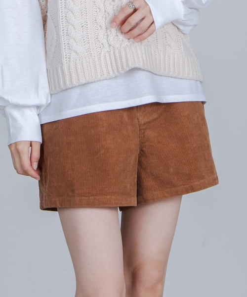 WEGO（ウィゴー）の「WEGO/【WEB限定】コーデュロイショーツ（その他パンツ・レディース・ブラック/グリーン系その他/アイボリー/キャメル/ベージュ・SMALL/MEDIUM/LARGE/X-SMALL）」の5枚目の写真