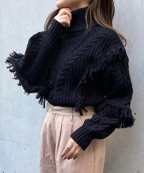 Mysa&Liina（ミーサリーナ）の「ハイネックショート丈ケーブルニット（ニット/セーター・レディース・ブラック/ベージュ/オフホワイト/ラベンダー/キャメル・M）」の3枚目の写真