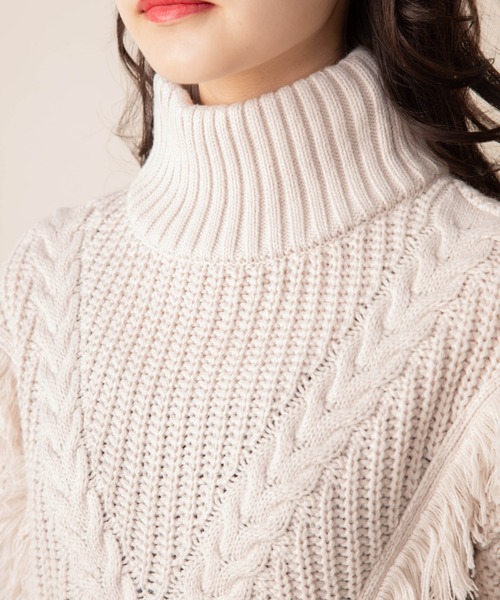 Mysa&Liina（ミーサリーナ）の「ハイネックショート丈ケーブルニット（ニット/セーター・レディース・ブラック/ベージュ/オフホワイト/ラベンダー/キャメル・M）」の9枚目の写真