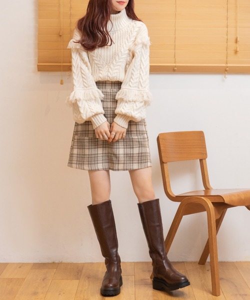 Mysa&Liina（ミーサリーナ）の「ハイネックショート丈ケーブルニット（ニット/セーター・レディース・ブラック/ベージュ/オフホワイト/ラベンダー/キャメル・M）」の12枚目の写真