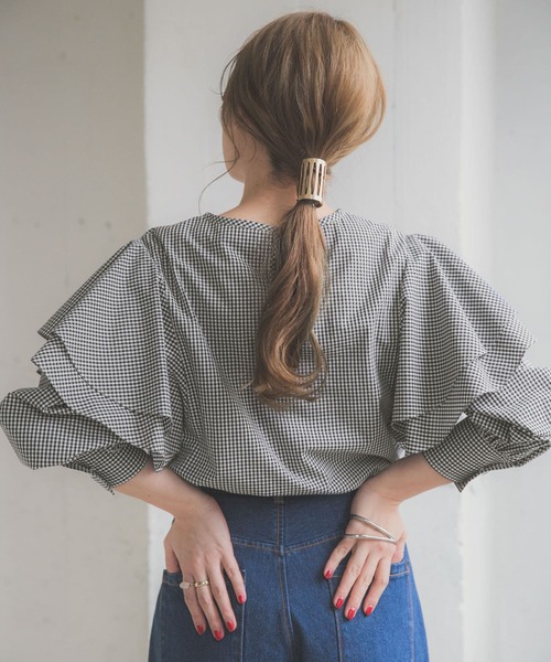 SMELLY（スメリー）の「ワイドメタルカットヘアカフセット（ヘアゴム・レディース・ゴールド・-）」の7枚目の写真