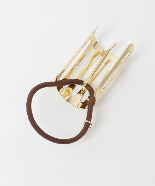 SMELLY（スメリー）の「ワイドメタルカットヘアカフセット（ヘアゴム・レディース・ゴールド・-）」の4枚目の写真