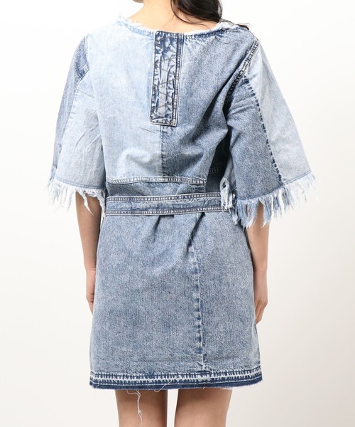 RNA（アールエヌエー）の「D1535 デニムＢＯＸワンピ（ワンピース・レディース・インディゴブルー/ケミカルウォッシュ・MEDIUM）」の15枚目の写真
