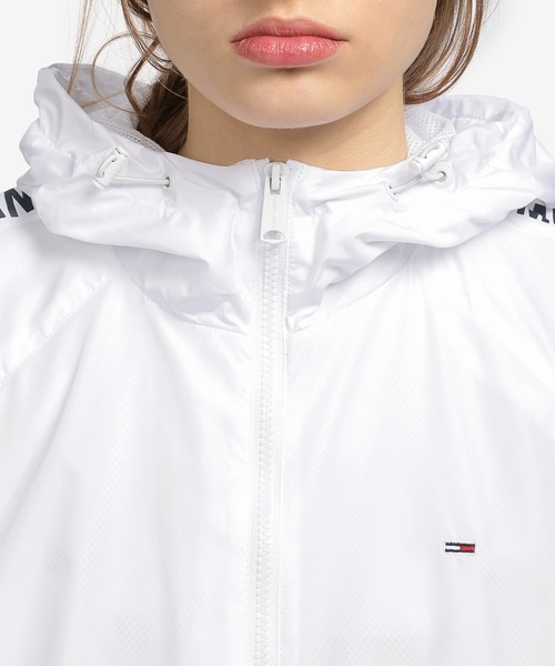 tommy jeans(トミー ジーンズ)の「ロゴテープウィンドーブレーカー(ブルゾン・レディース・ホワイト/ピンク/ブルー・SMALL/MEDIUM/X-SMALL/LARGE)」の5枚目の写真