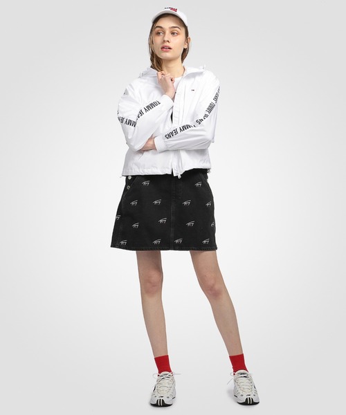 tommy jeans(トミー ジーンズ)の「ロゴテープウィンドーブレーカー(ブルゾン・レディース・ホワイト/ピンク/ブルー・SMALL/MEDIUM/X-SMALL/LARGE)」の12枚目の写真