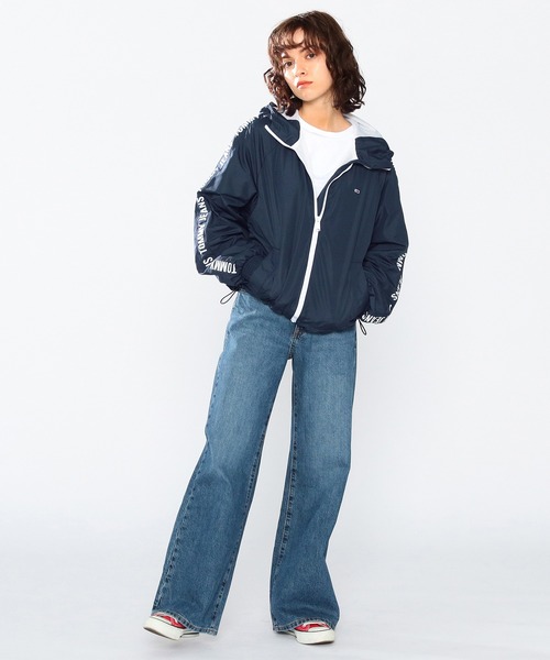 tommy jeans(トミー ジーンズ)の「ロゴテープウィンドーブレーカー(ブルゾン・レディース・ホワイト/ピンク/ブルー・SMALL/MEDIUM/X-SMALL/LARGE)」の19枚目の写真