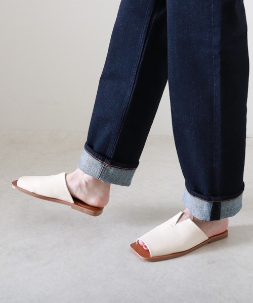 Cheek(チーク)の「【オンライン限定】スクエアフラットサンダル(サンダル・レディース・アイボリー/ベージュ・SMALL/MEDIUM/LARGE)」の7枚目の写真