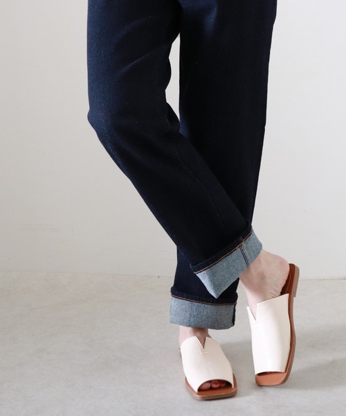 Cheek(チーク)の「【オンライン限定】スクエアフラットサンダル(サンダル・レディース・アイボリー/ベージュ・SMALL/MEDIUM/LARGE)」の8枚目の写真