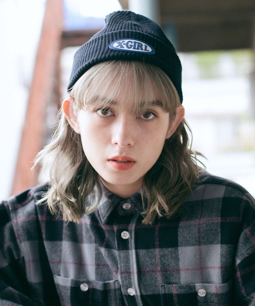 X-girl（エックスガール）の「STRIPED WAFFLE KNIT CAP（ニットキャップ/ビーニー・レディース・ホワイト/ブラック/レッド・ONE SIZE）」の2枚目の写真