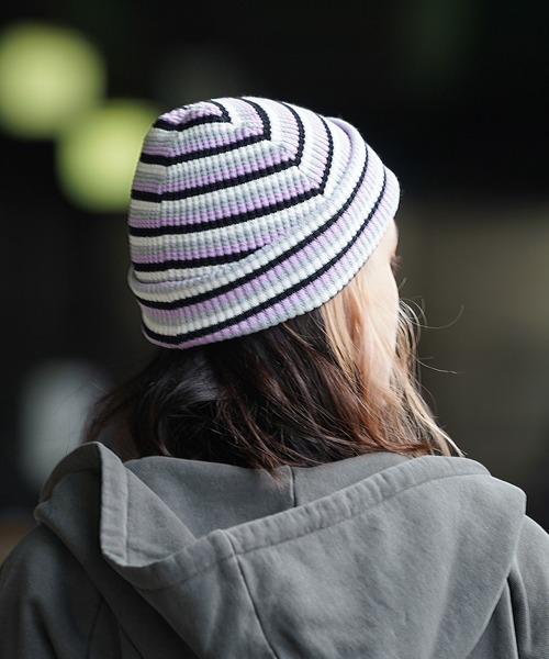 X-girl（エックスガール）の「STRIPED WAFFLE KNIT CAP（ニットキャップ/ビーニー・レディース・ホワイト/ブラック/レッド・ONE SIZE）」の21枚目の写真