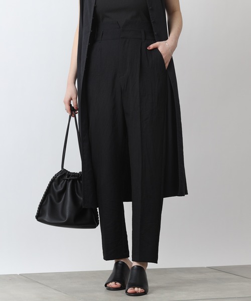 COLONY 2139（コロニートゥーワンスリーナイン）の「【WEB・一部店舗限定】麻調テーパードパンツ(セットアップ可)（その他パンツ・レディース・ブラック/ブラウン・MEDIUM/LARGE）」の15枚目の写真