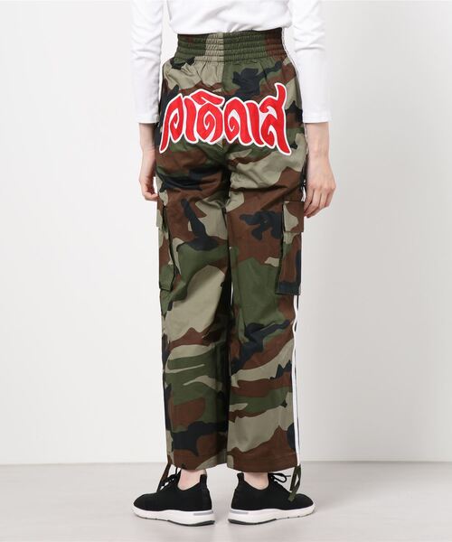 adidas（アディダス）の「カーゴパンツ [Cargo Pants