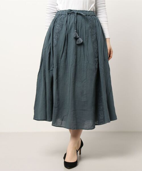 Samansa Mos2（サマンサ モスモス）の「綿麻楊柳レーススカート（スカート・レディース・ブラック/オフホワイト/ブルー・ﾌﾘ-）」の8枚目の写真