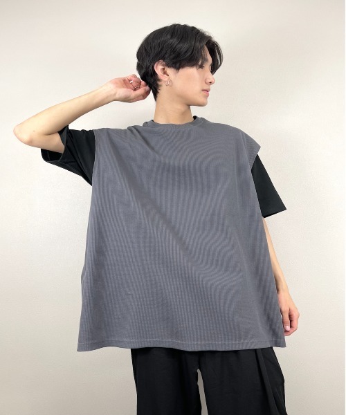 XU(エックスユー)の「【XU/エックスユー】waffle sleeveless tee/ワッフル スリーブレス Tシャツ(その他トップス・メンズ・チャコールグレー/ブラック・ONE SIZE)」の1枚目の写真