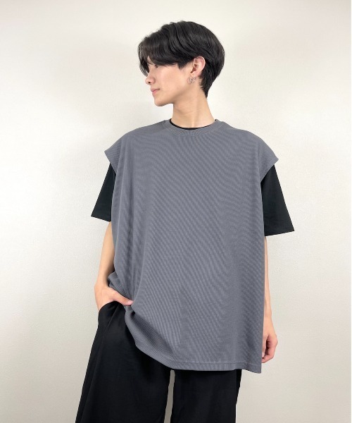 XU(エックスユー)の「【XU/エックスユー】waffle sleeveless tee/ワッフル スリーブレス Tシャツ(その他トップス・メンズ・チャコールグレー/ブラック・ONE SIZE)」の14枚目の写真