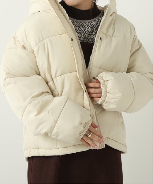 RAY CASSIN（レイカズン）の「ボリュームフェイクダウン（ダウンジャケット/コート・レディース・ブラック/ブラウン/キナリ・FREE）」の2枚目の写真