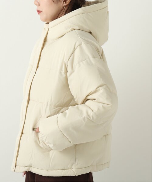 RAY CASSIN（レイカズン）の「ボリュームフェイクダウン（ダウンジャケット/コート・レディース・ブラック/ブラウン/キナリ・FREE）」の14枚目の写真