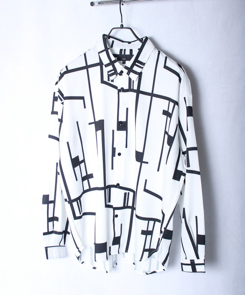 yield(イールド)の「【ciao】総柄 トロミ 長袖 ルーズシルエット ロングスリーブ オーバーサイズシャツ/柄シャツ 227-50(211-50)(シャツ/ブラウス・メンズ・ブルー/ブラウン/ブラック/キャメル/ブルー系2/ブラック系2/ホワイト/グレー/ベージュ系2/ダークブラウン/ブラック系3/ブラック系4/グレー系2/ブラウン系2/ブラウン系3/ブラウン系4/ベージュ/ホワイト系4/ホワイト系5/アイボリー/ブラック系8/ブラック系6/ブラック系7/ホワイト系2/グレー系3/ブラック系5/ネイビー/ホワイト系3/ライトグレー/グレー系4・M/L)」の6枚目の写真