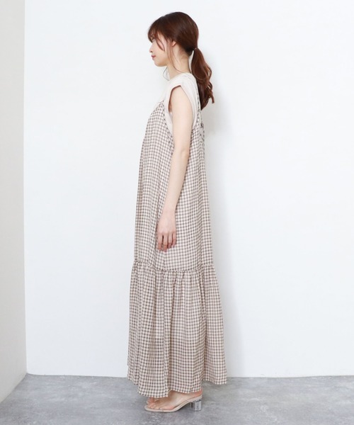 archives（アルシーヴ）の「チェックティアードキャミワンピース（ワンピース・レディース・オレンジ/グリーン/オフホワイト・MEDIUM）」の13枚目の写真